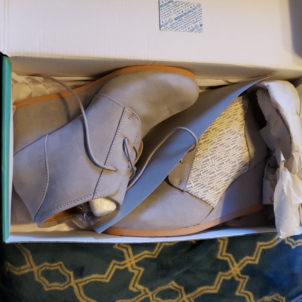 Ankle boots